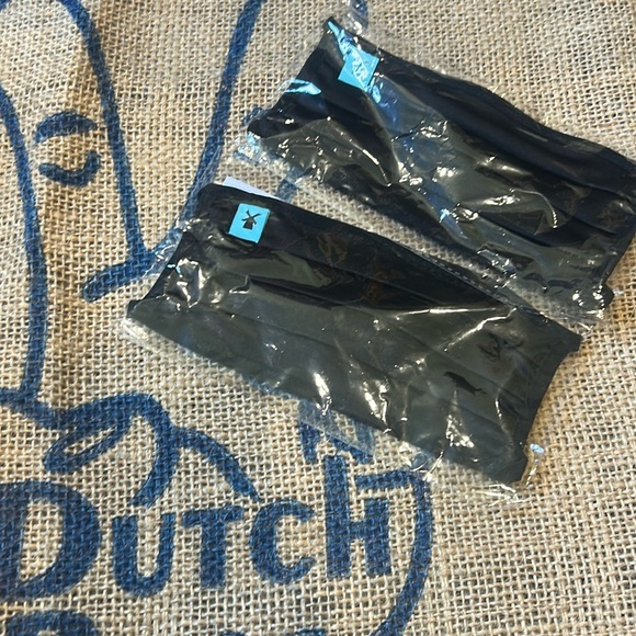 ✌️NWT 7 Dutch Bros coffee Masks - Picture 2 of 8